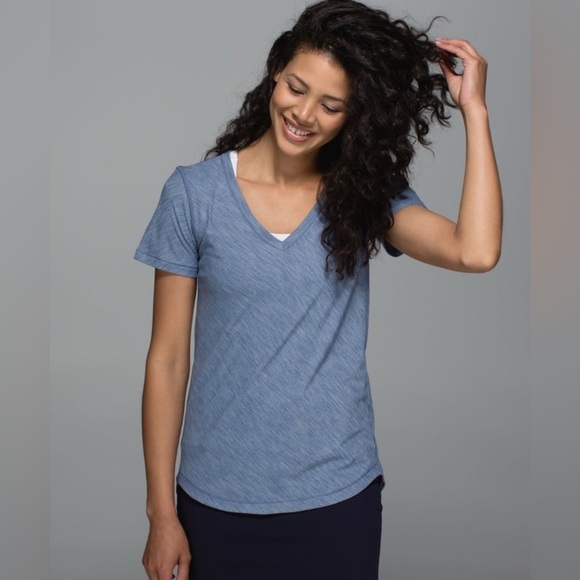 Lululemon Purple What The Sport Tee, approx 10/12 - Picture 9 of 10